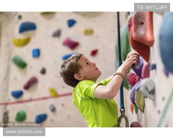 北京极限运动队在世界攀岩锦标赛中的团队协作表现分析与点评